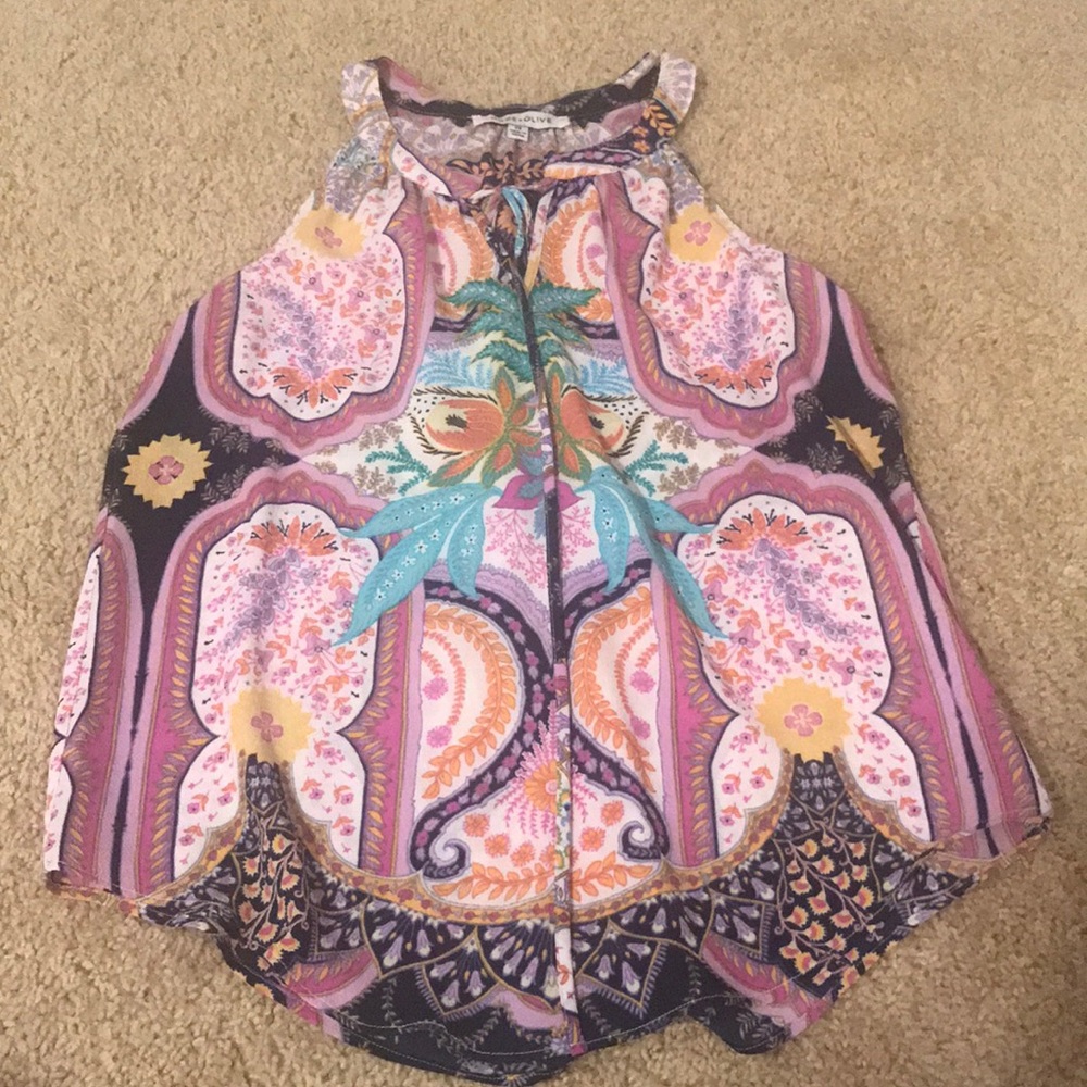 Rose and Olive pattern top